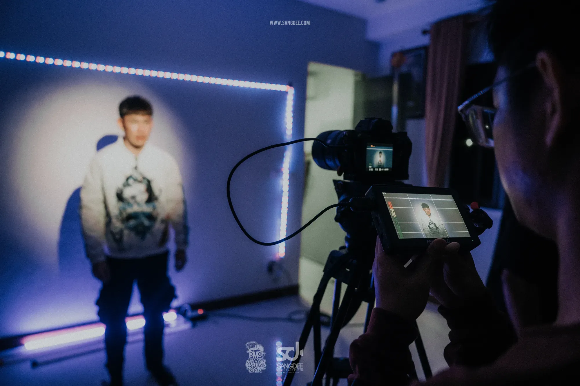 เบื้องหลัง MV เลี้ยงชีพโดยชอบ - PMC ปู่จ๋าน ลองไมค์ — ภาพจาก SANGDEE Photo Journal