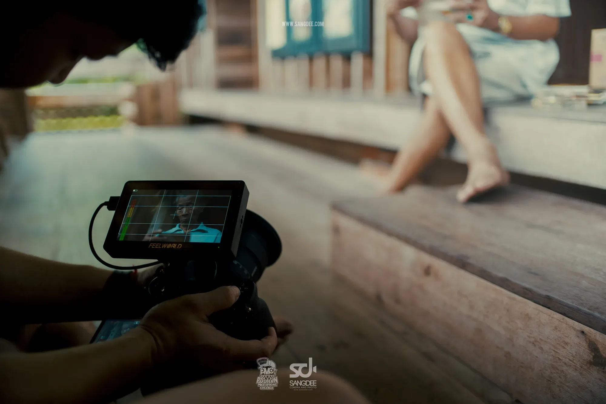 เบื้องหลัง MV กฎไตรรัก - PMC ปู่จ๋าน ลองไมค์ — ภาพจาก SANGDEE Photo Journal