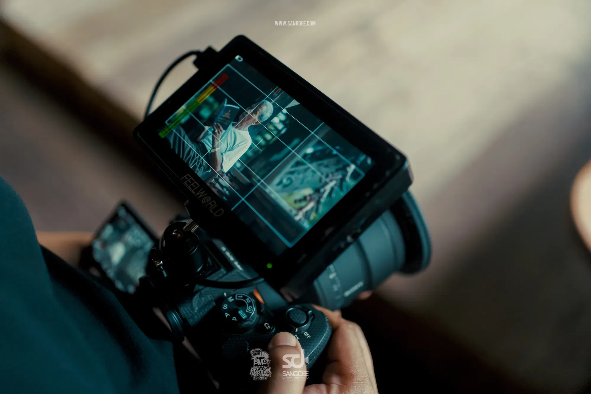 เบื้องหลัง MV กฎไตรรัก - PMC ปู่จ๋าน ลองไมค์ — ภาพจาก SANGDEE Photo Journal