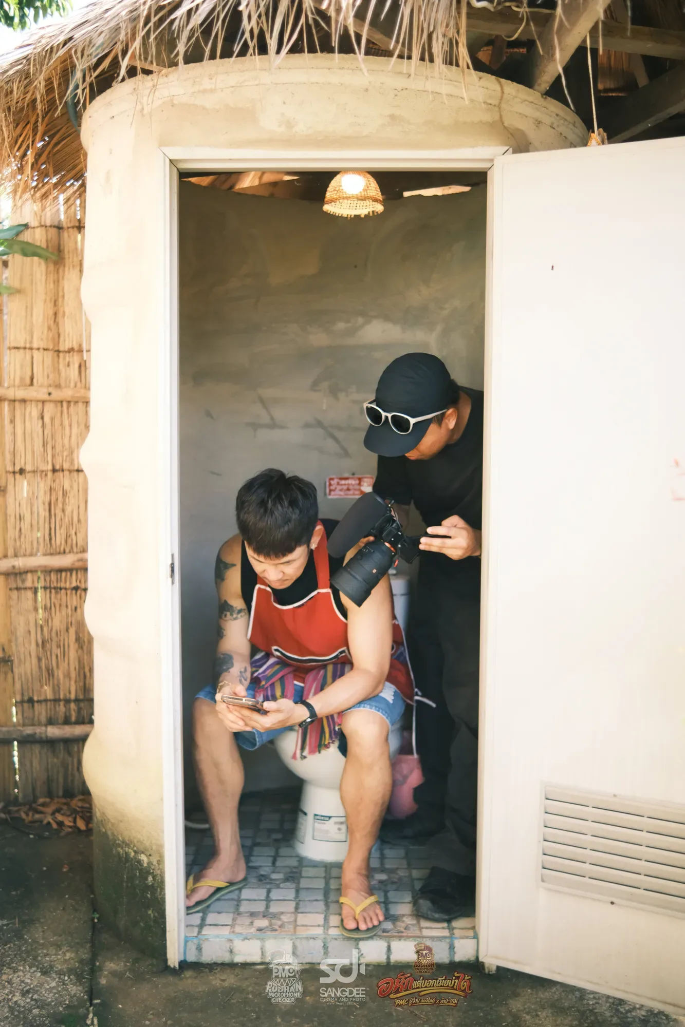 เบื้องหลัง MV อกหักแต่บอกเมียไม่ได้ - PMC (ปู่จ๋าน ลองไมค์) X อ้าย-อาม — ภาพจาก SANGDEE Photo Journal