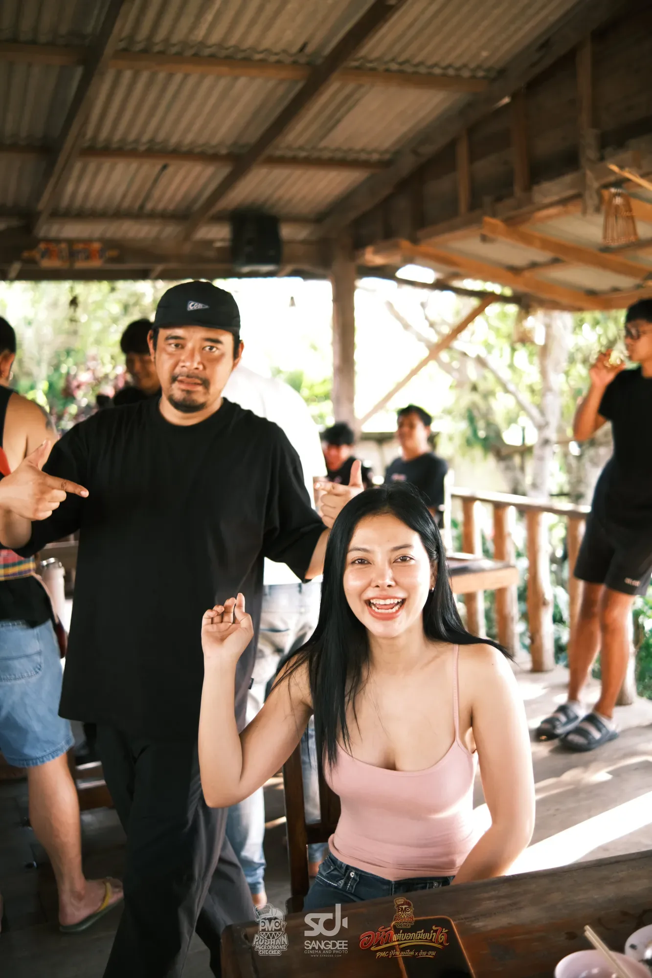 เบื้องหลัง MV อกหักแต่บอกเมียไม่ได้ - PMC (ปู่จ๋าน ลองไมค์) X อ้าย-อาม — ภาพจาก SANGDEE Photo Journal